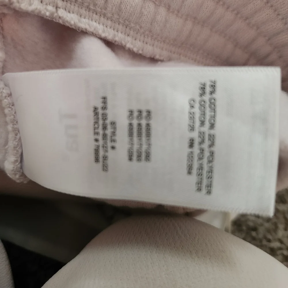Aritzia TNA Cream Athletic Shorts